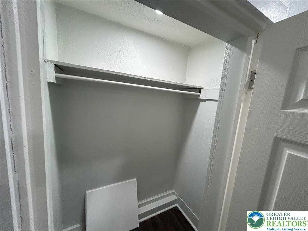 120 N Main Ave ##2 - Photo 5 of 10