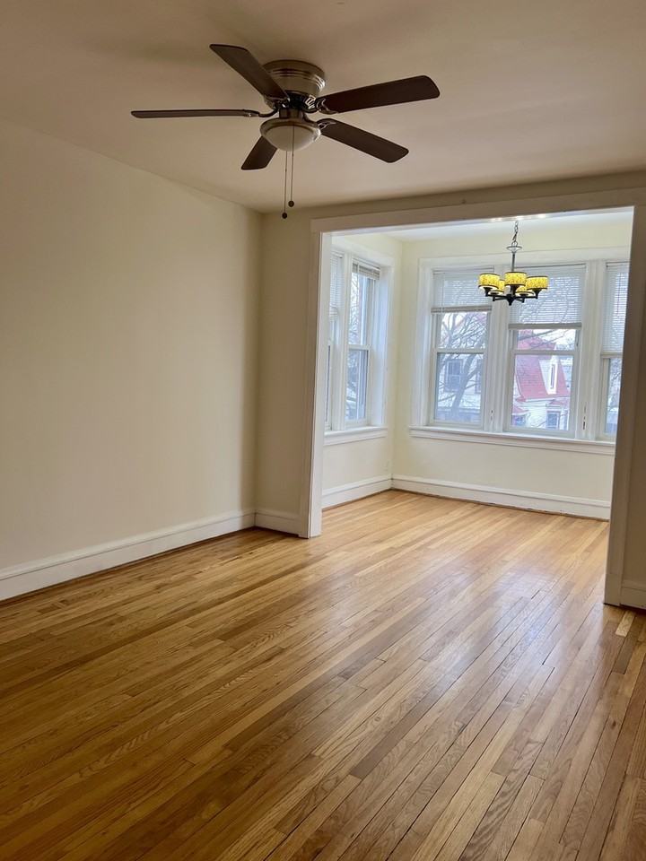 4148 N Monticello Ave ##2 - Photo 5 of 16