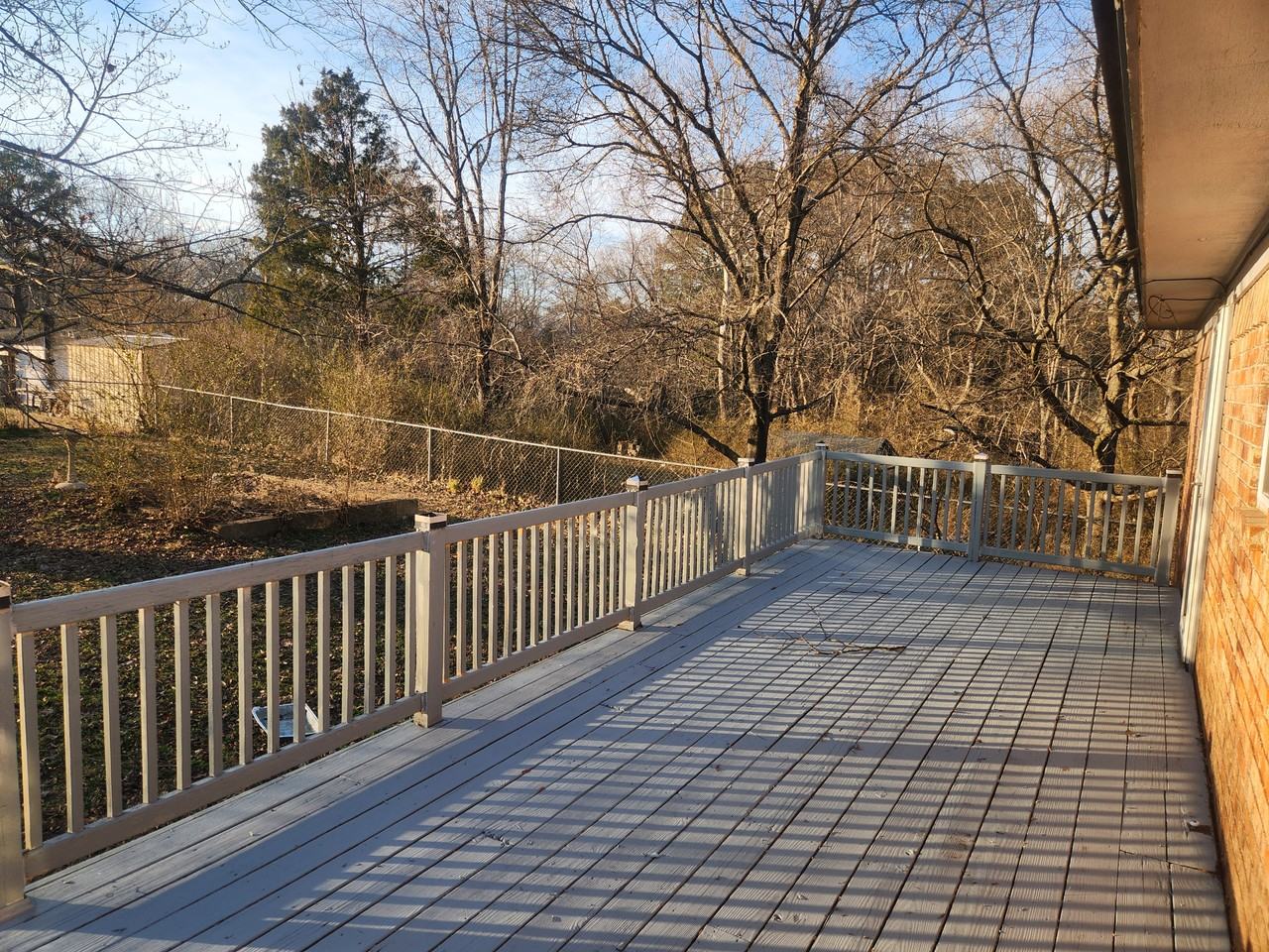 137 N Elizabeth St - Photo 2 of 17