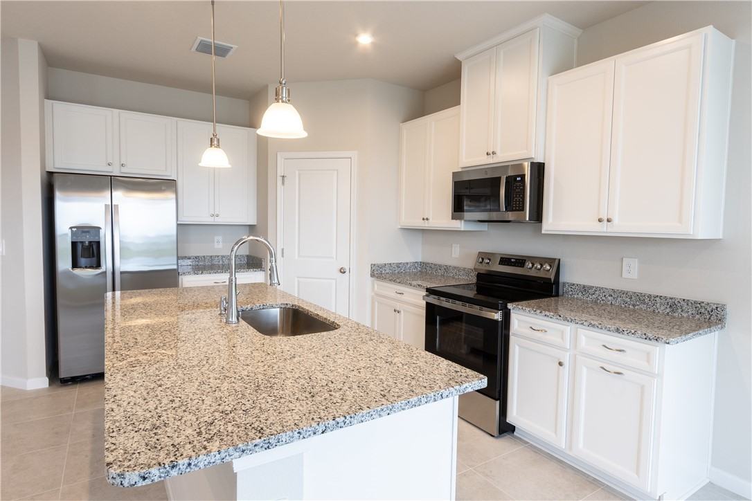 4389 Lago Cir - Photo 2 of 21