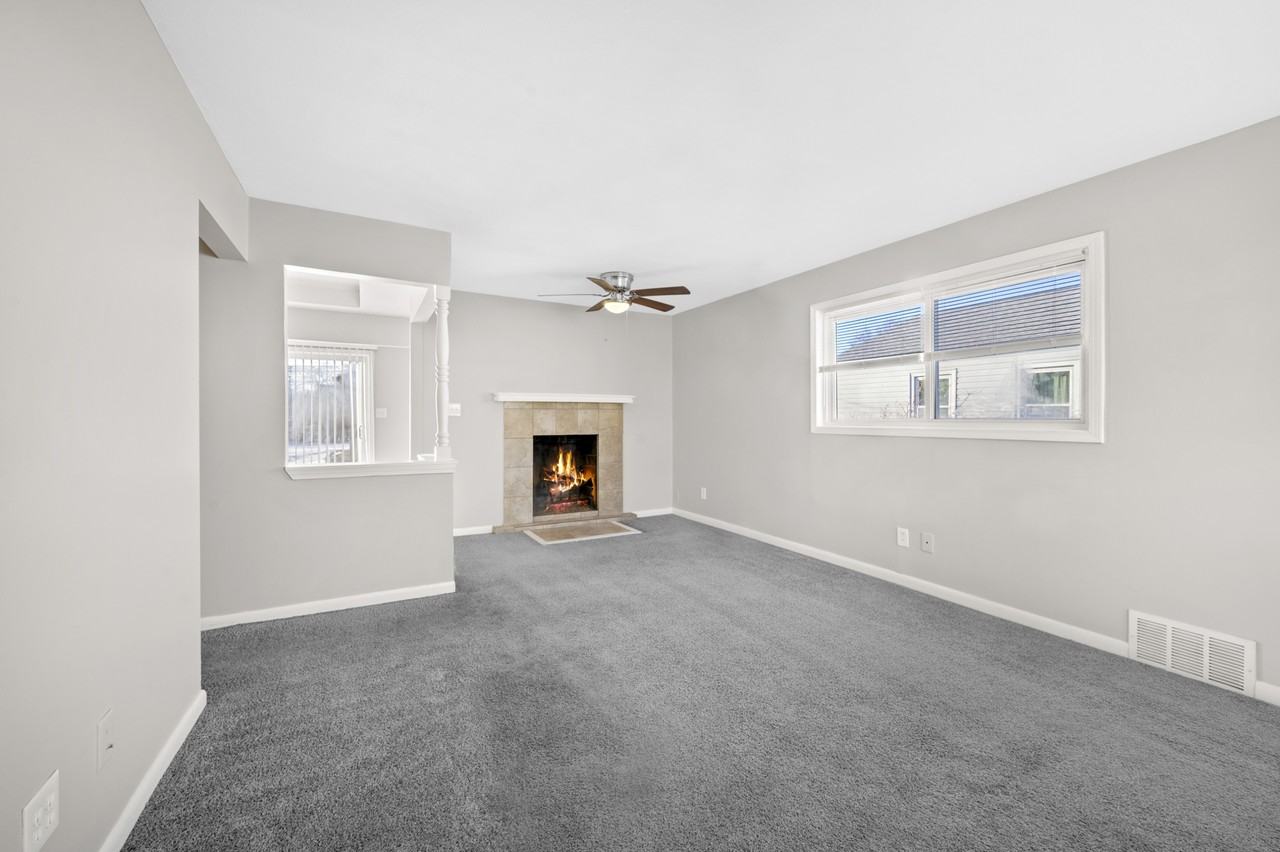 25163 Wiseman St #1 - Photo 7 of 11