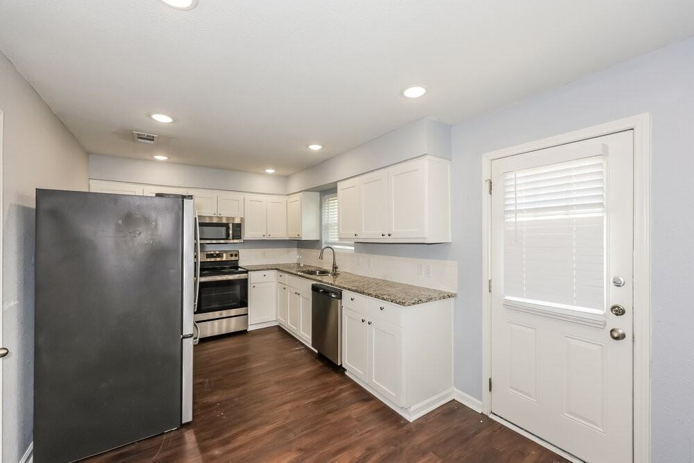 808 Quinette Dr - Photo 7 of 16