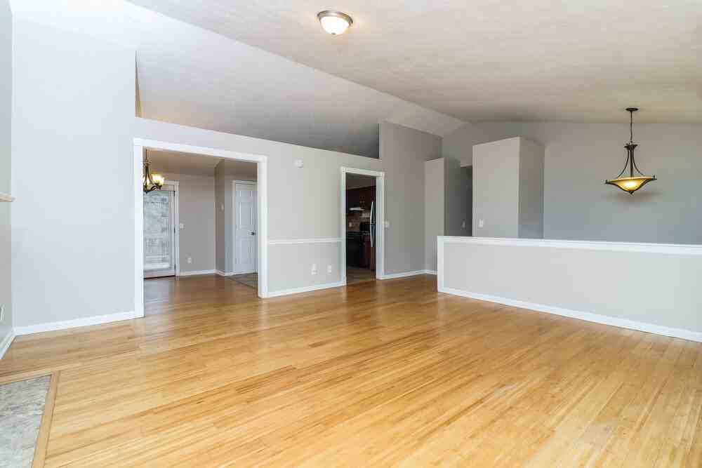523 White Pines Dr - Photo 6 of 17