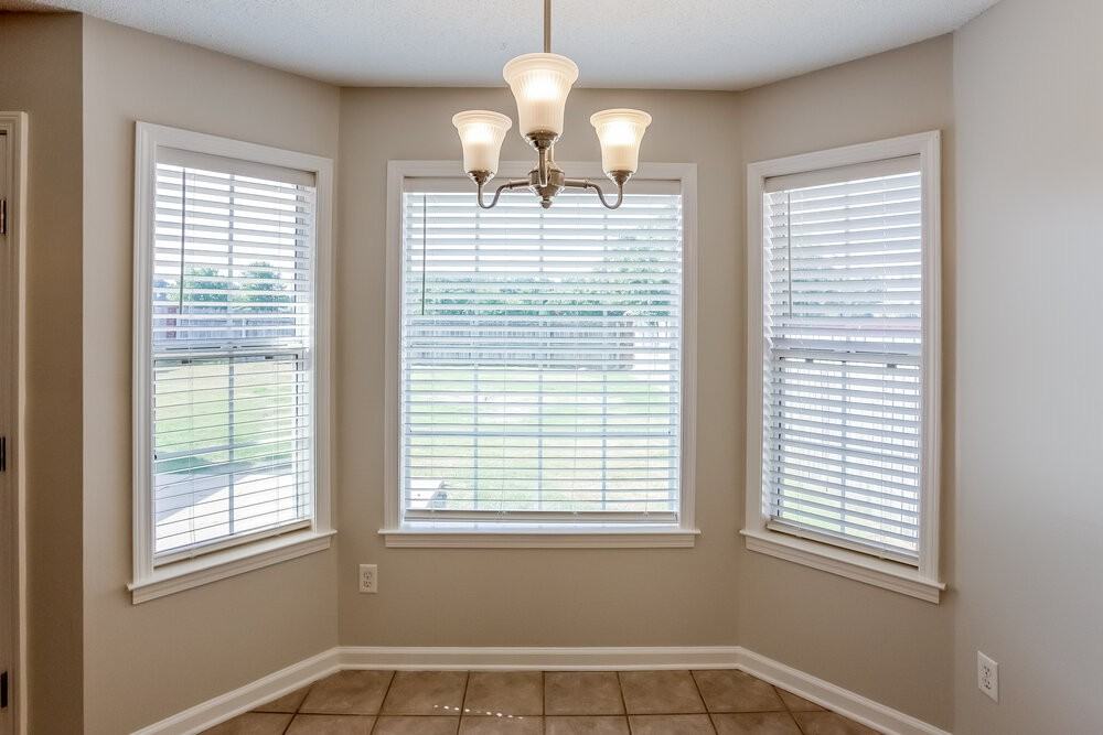 1110 Greenwich Dr - Photo 5 of 17