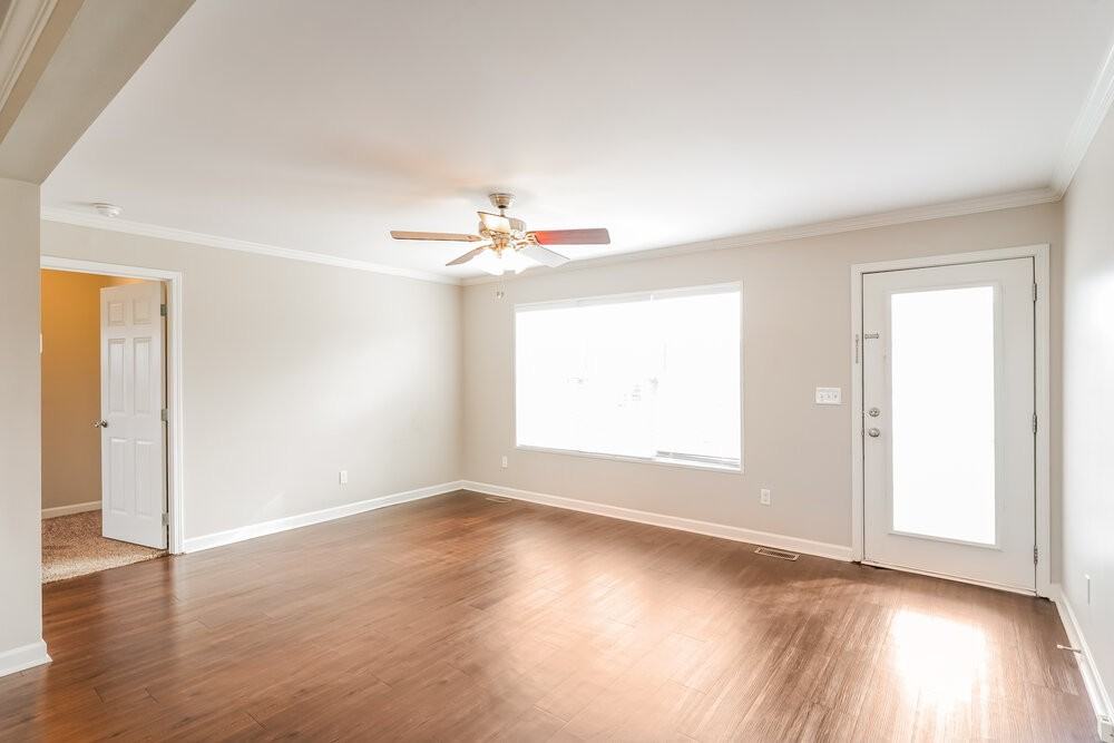 2003 Vancroft Cir - Photo 3 of 16