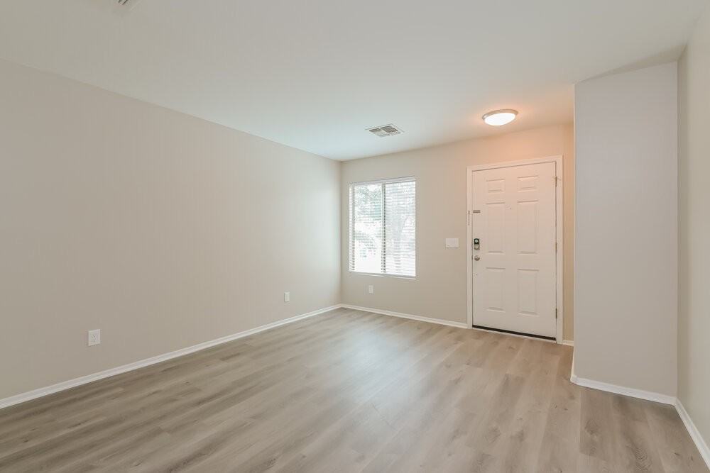 660 W Cholla Crest Dr - Photo 4 of 19