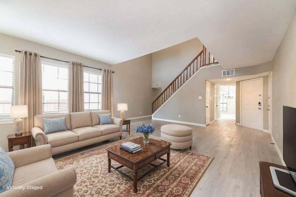 4044 Windhaven Ln - Photo 6 of 20