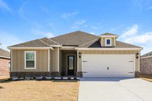 featured image of 1016 Cedar St