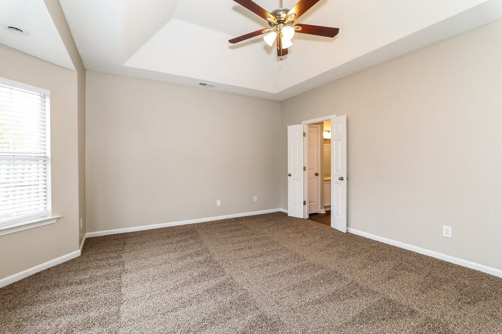 10222 Green Moss Dr N - Photo 7 of 15