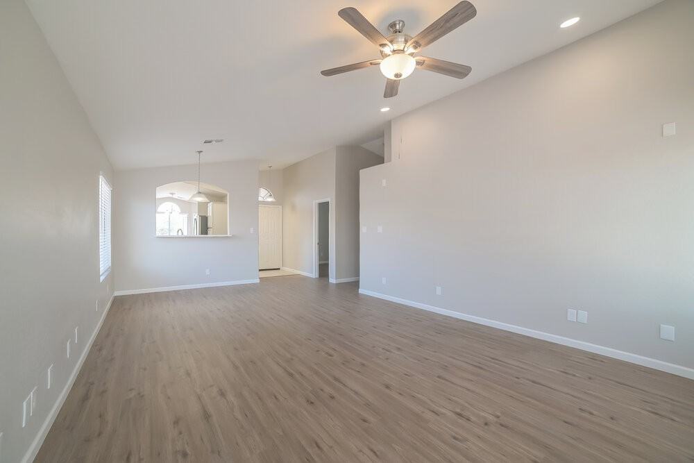 8808 W Adam Ave - Photo 4 of 19