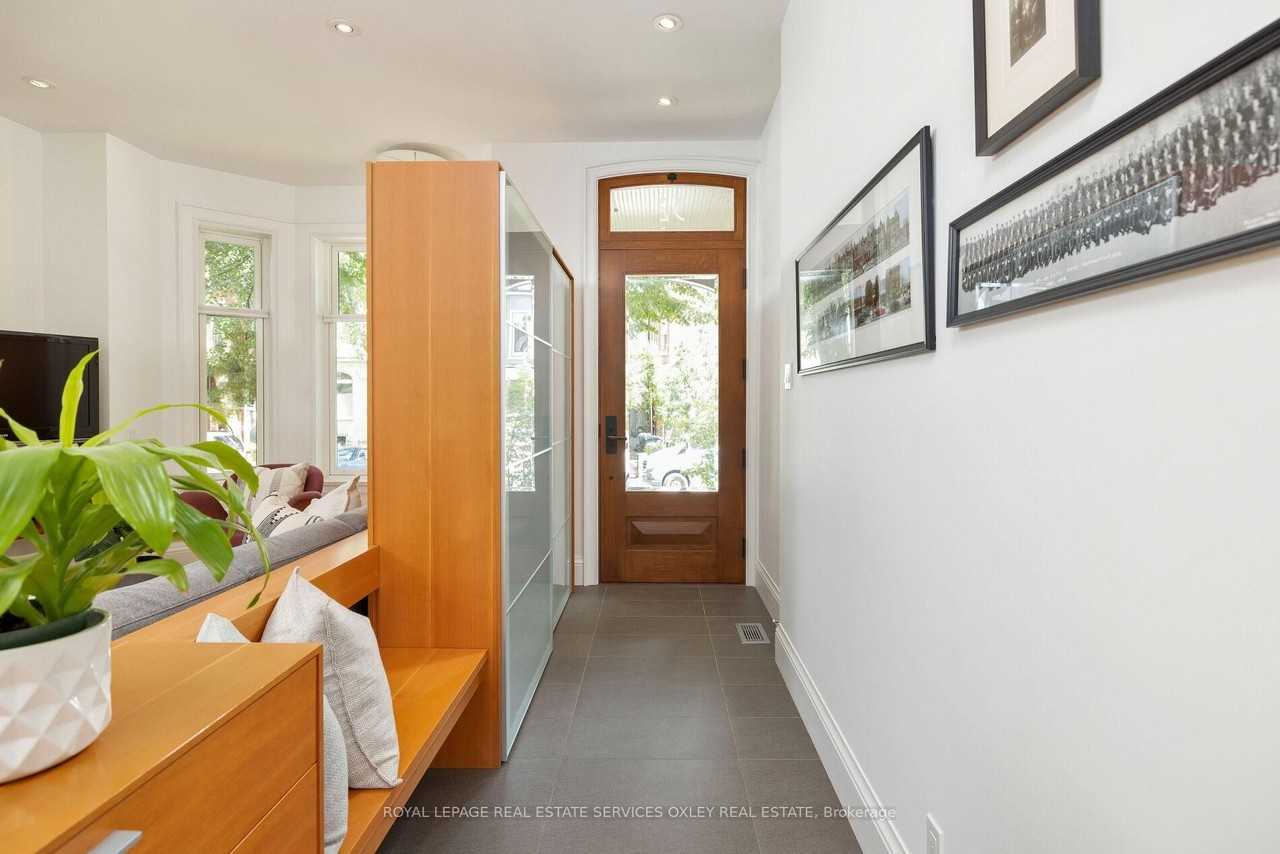 32 Borden Street - Photo 3 of 31