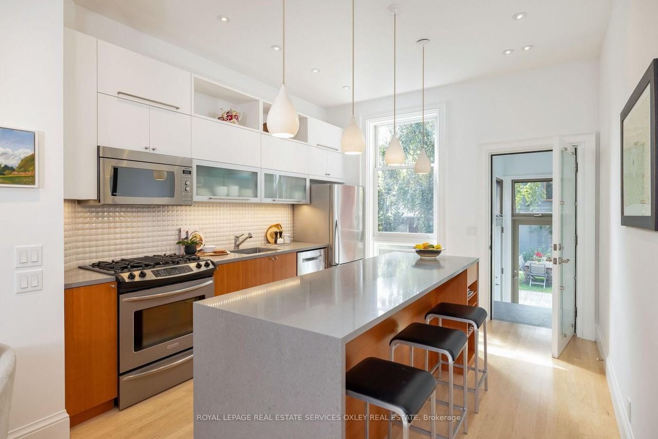 32 Borden Street - Photo 5 of 31