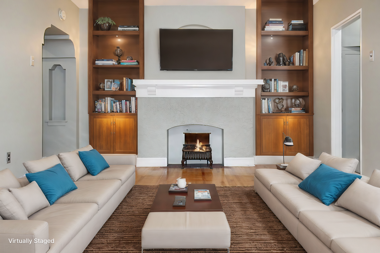 Montrose Manor - Photo 5 of 14