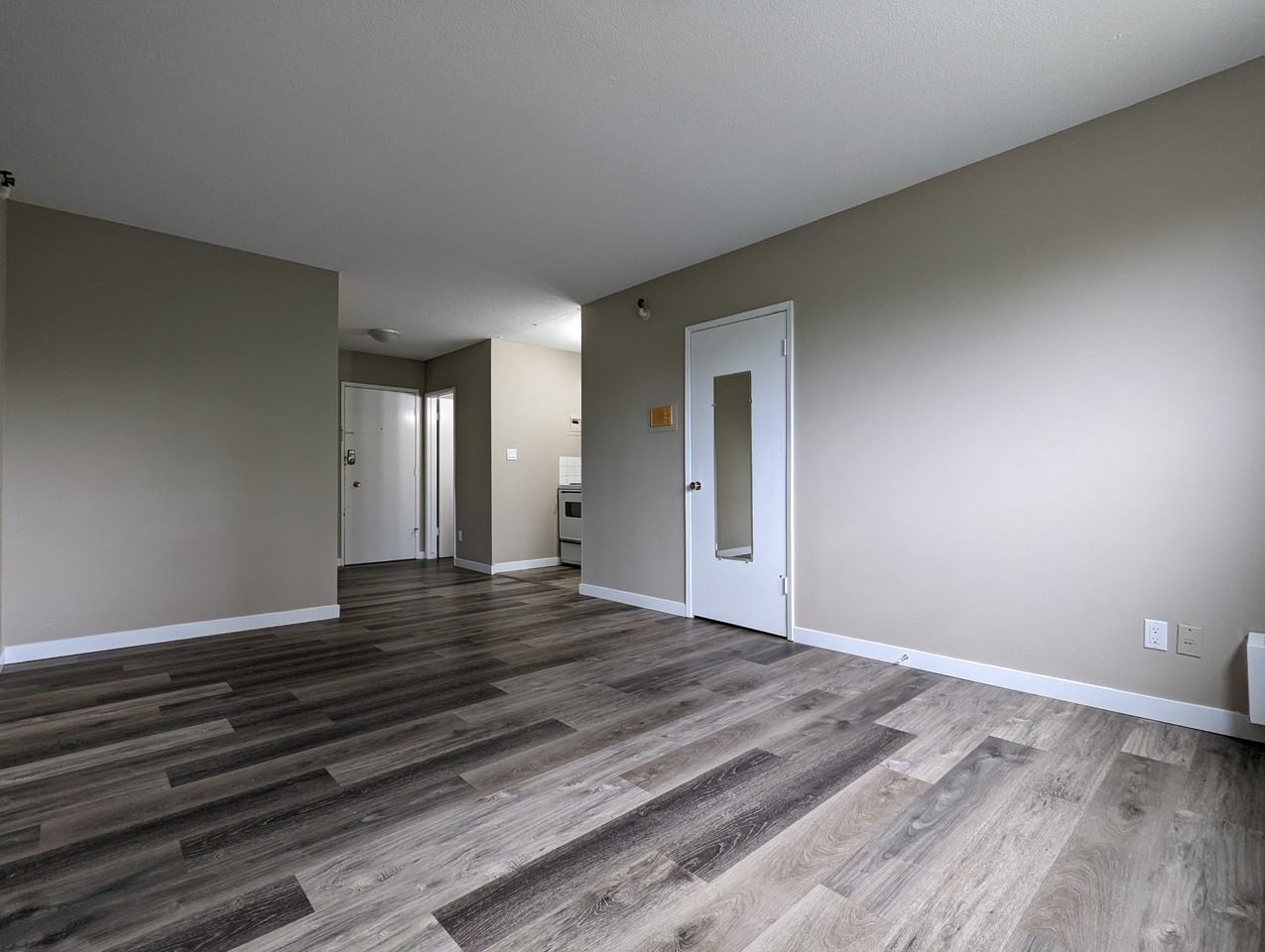 Mainstreet University Apartments - Photo 5 of 10