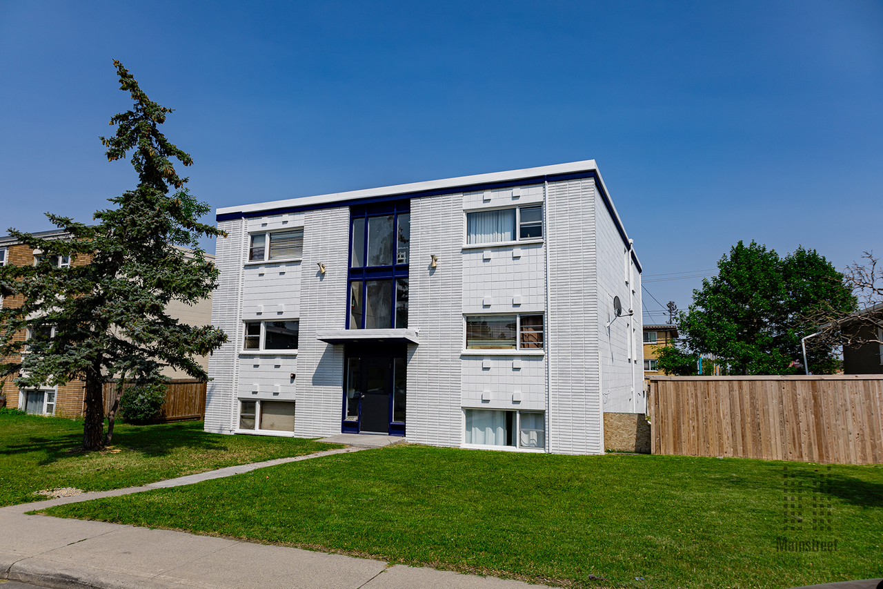 Westbrook Mallside Apartments - Photo 2 of 4