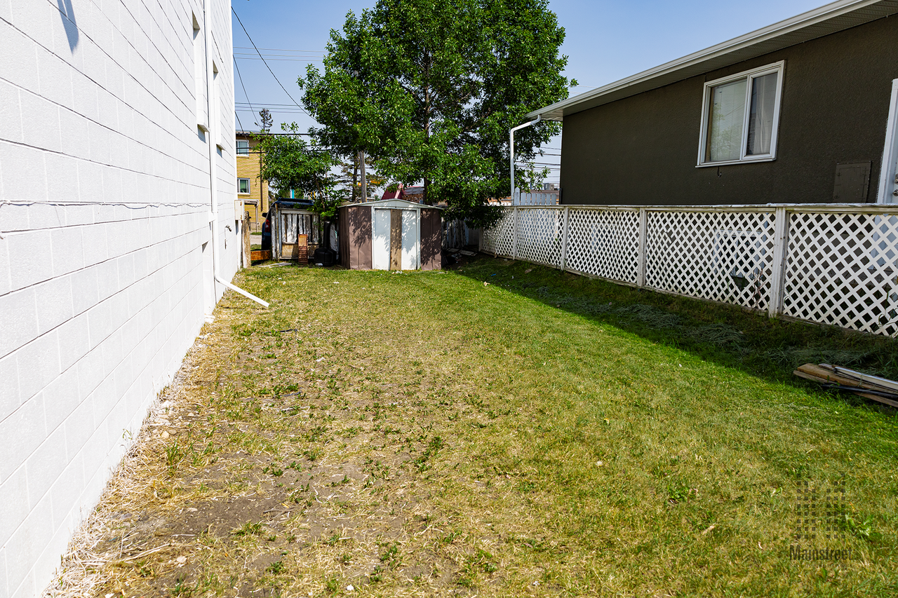 Westbrook Mallside Apartments - Photo 3 of 4