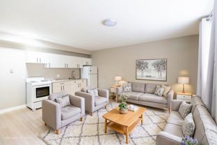 Elmwood Manor Apartments - Photo 1 of 1