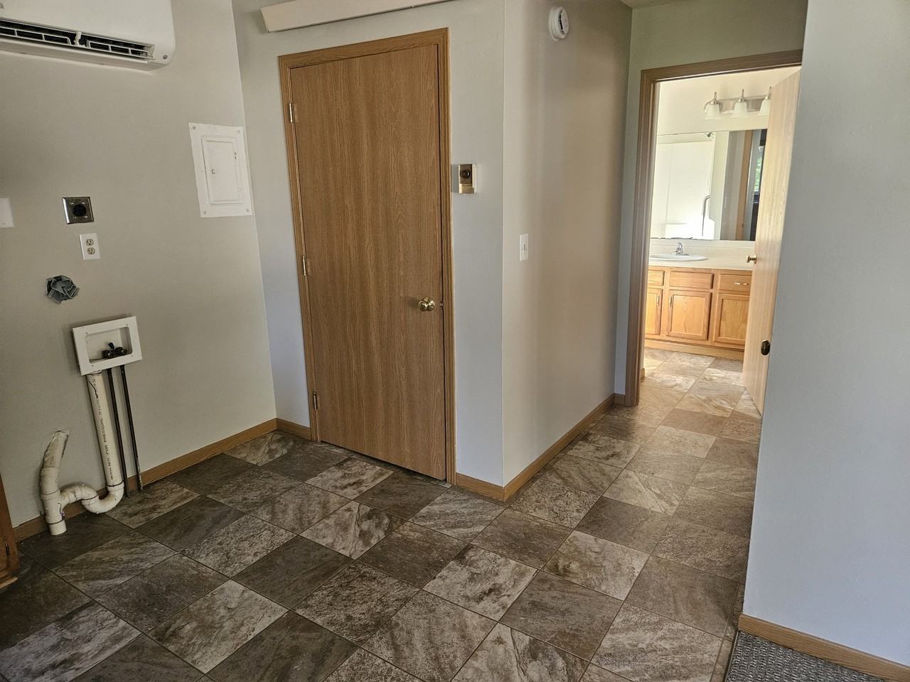 Grove Heights Townhomes - Photo 5 of 10