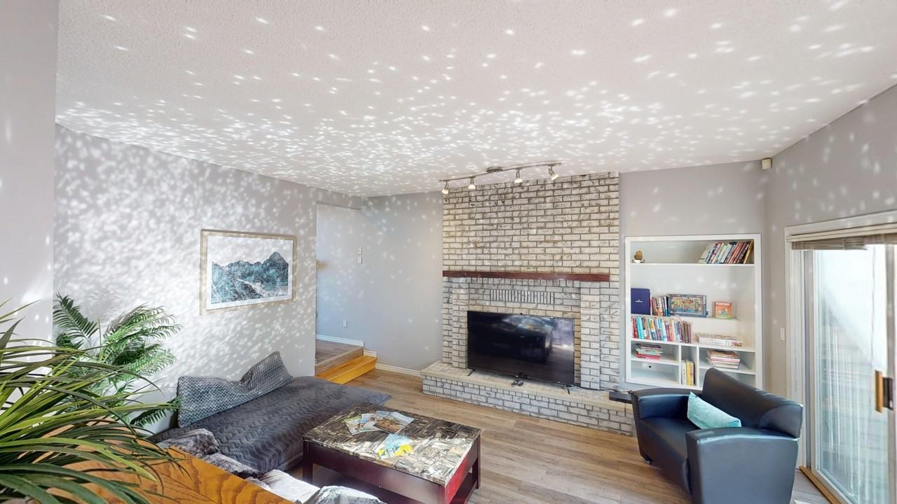 239 29 Avenue Northwest - Photo 3 of 42