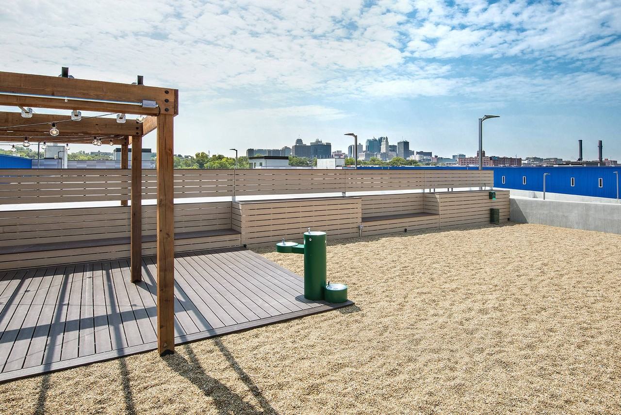 Union Berkley - Photo 5 of 23