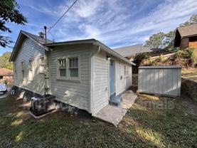 2929 S Chester St - Photo 1 of 1