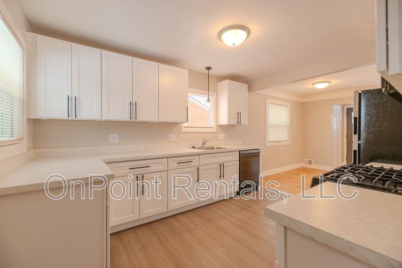 12217 Columbia - Photo 4 of 19