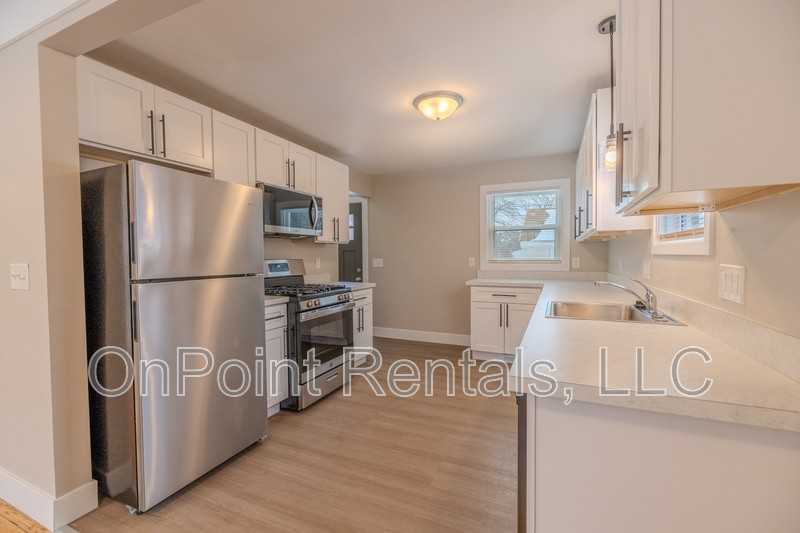 12217 Columbia - Photo 5 of 19