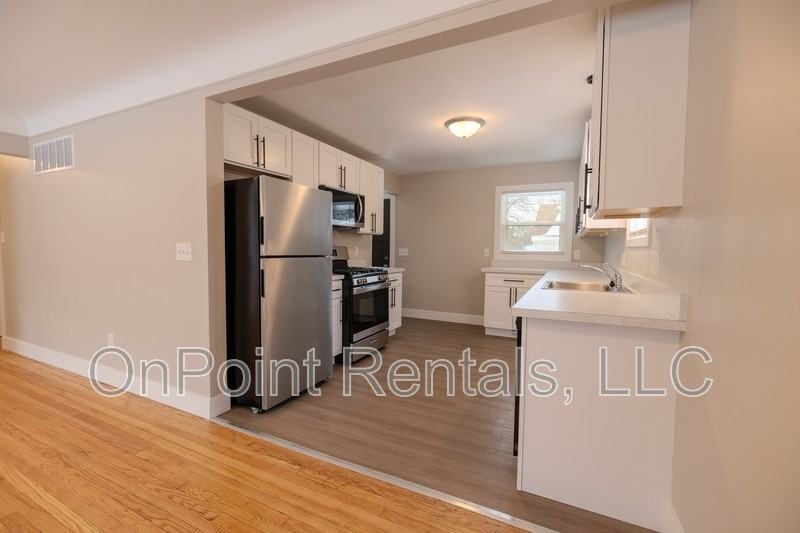 12217 Columbia - Photo 6 of 19