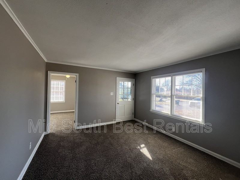 4626 Windward Cv - Photo 2 of 14