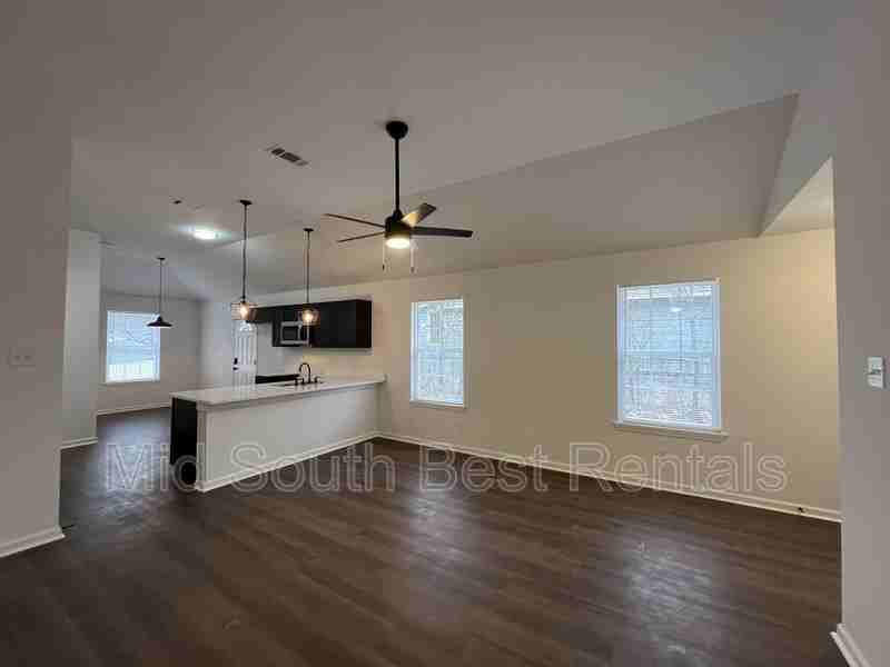 1881 Thrift Ave - Photo 4 of 14