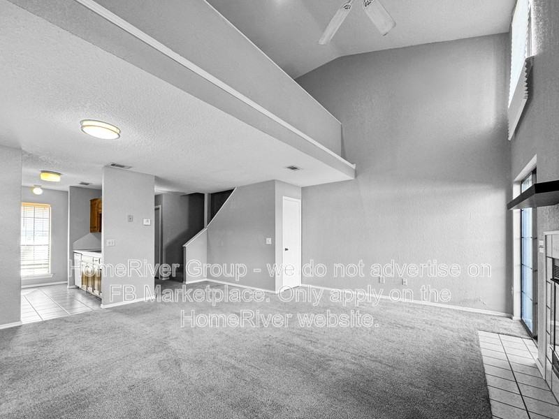 1817 Hunters Ridge Rd - Photo 4 of 22