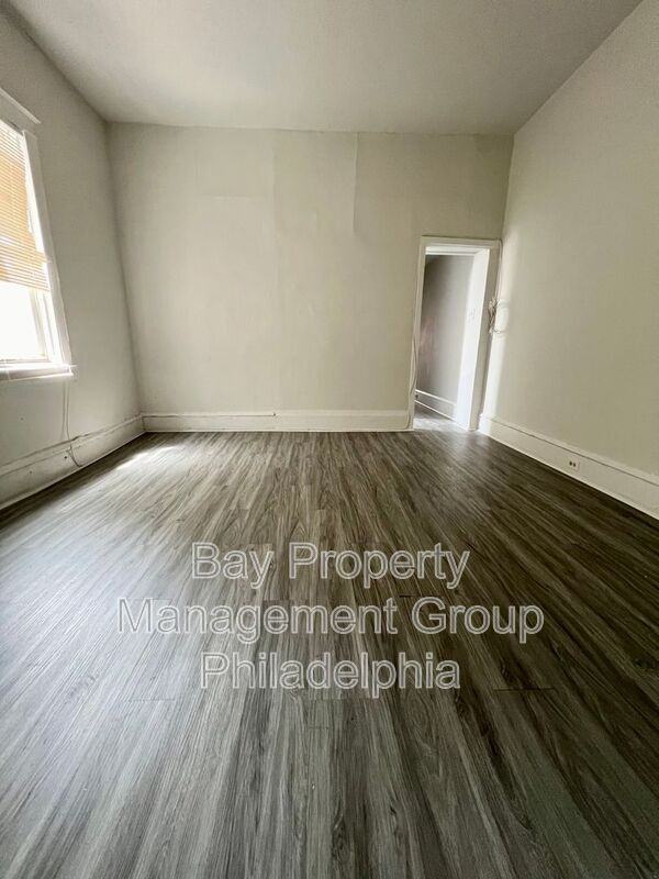 3140 N Broad St #3R - Photo 2 of 6