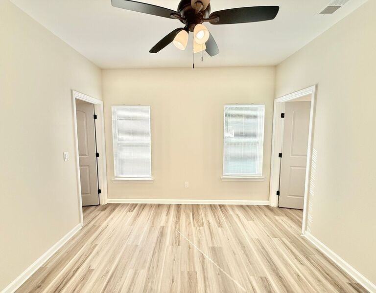 751 W Lloyd St #A - Photo 4 of 11