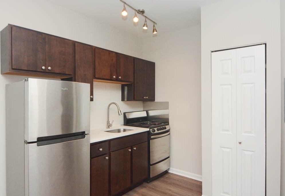 1627 N Humboldt Blvd #3I - Photo 2 of 16