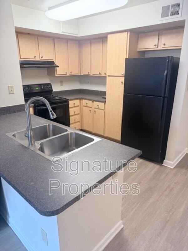 724 Bristol Village Dr #303 - Photo 2 of 21