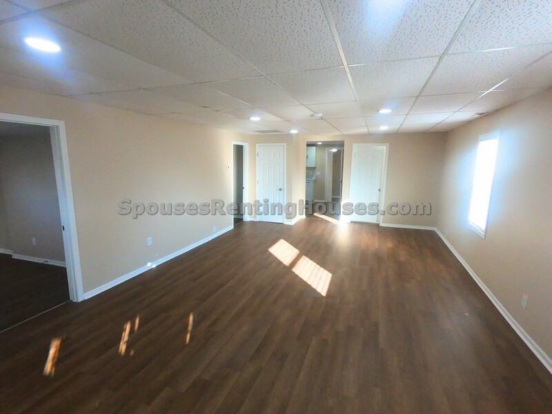 909 S Lebanon St - Photo 2 of 12