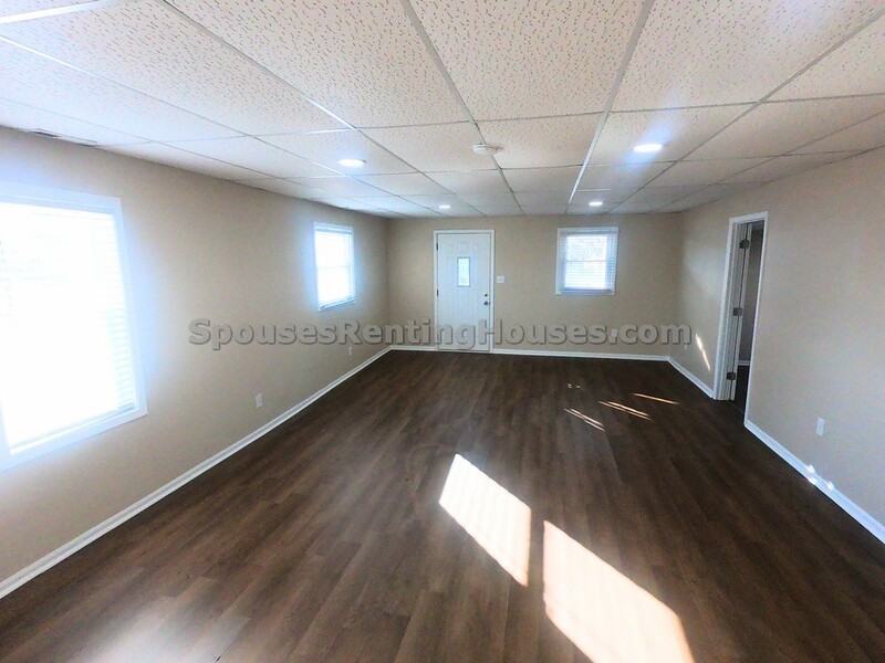 909 S Lebanon St - Photo 3 of 12