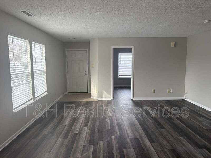 12625 Endurance Dr - Photo 4 of 23