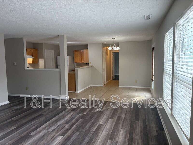 12625 Endurance Dr - Photo 5 of 23