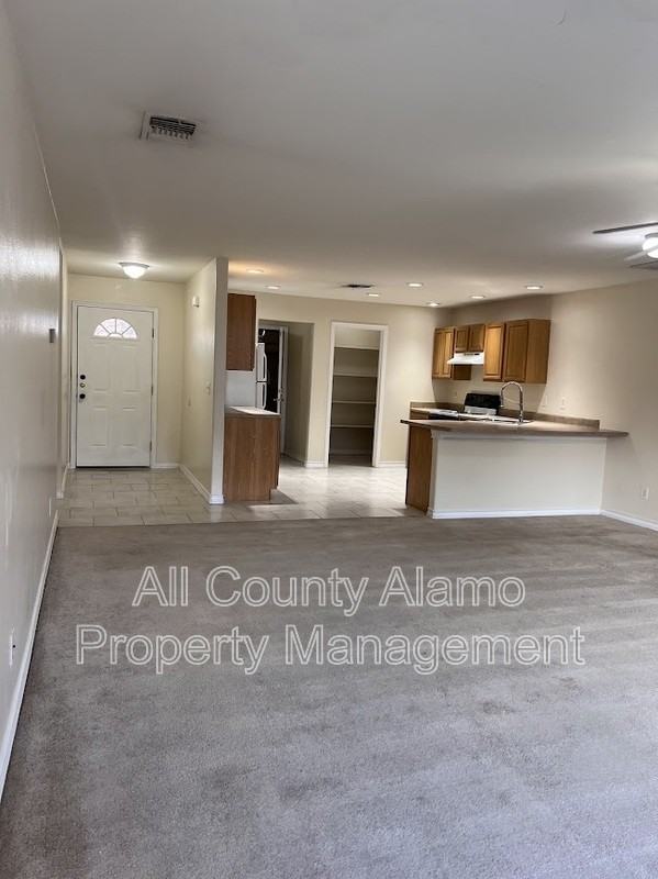 8133 Morning Grv - Photo 7 of 28