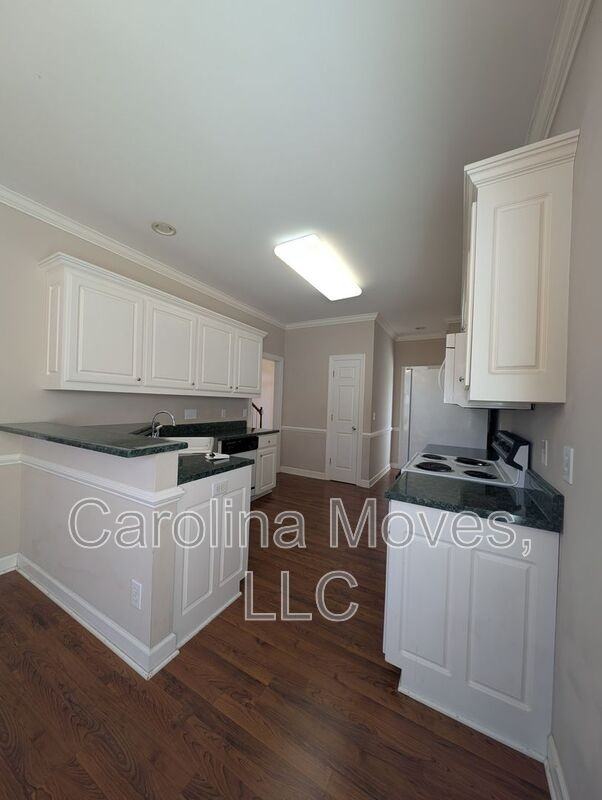 33 Meadow Springs Ln - Photo 5 of 20