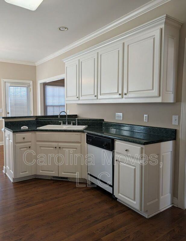 33 Meadow Springs Ln - Photo 6 of 20