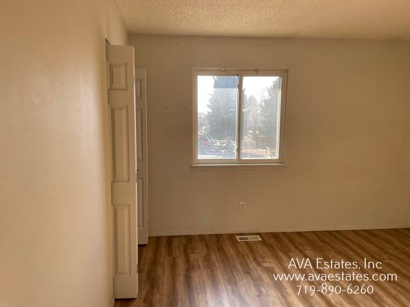 6697 Pahokee Ct - Photo 5 of 7