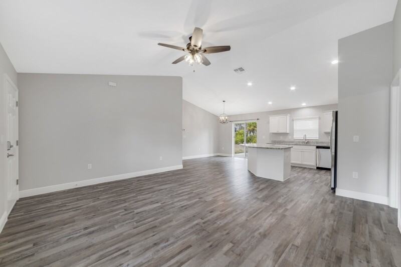 8027 N Independence Way - Photo 3 of 11