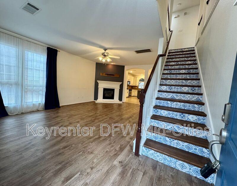 3119 Juneau Dr - Photo 2 of 23