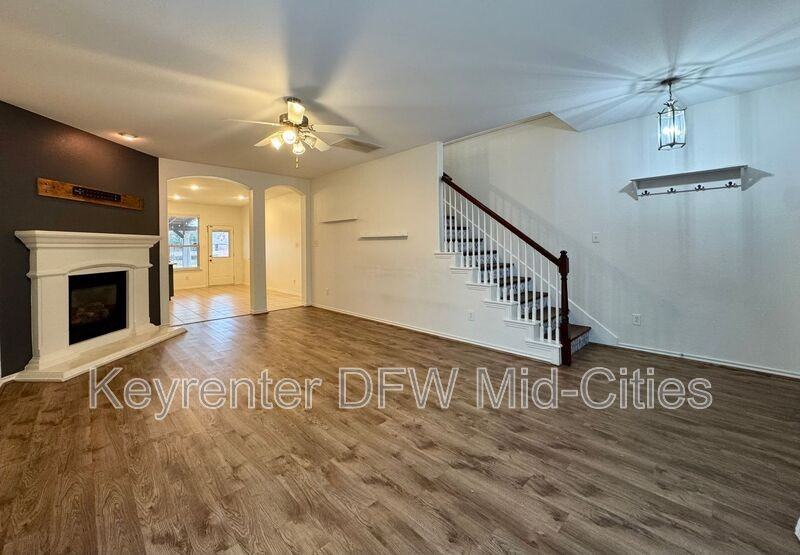 3119 Juneau Dr - Photo 3 of 23