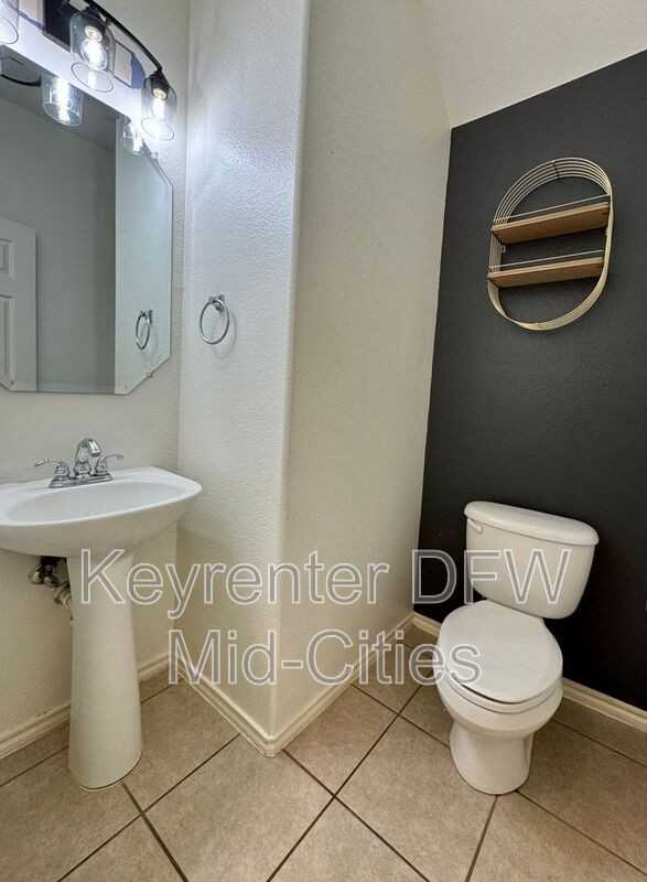 3119 Juneau Dr - Photo 6 of 23