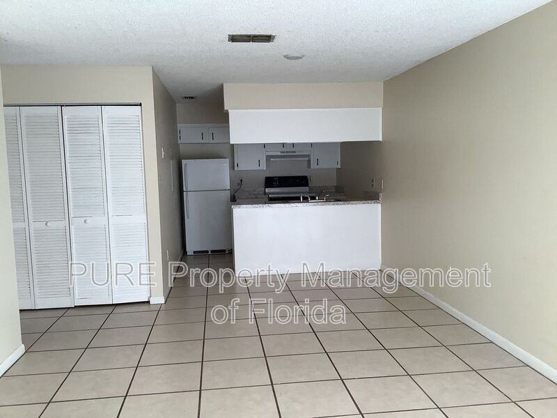 2985 Seavenue #A - Photo 3 of 15