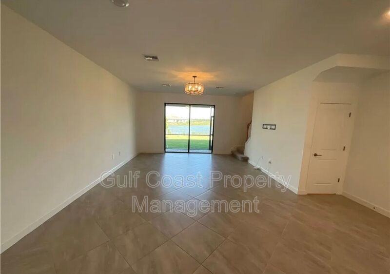 14212 Pine Lodge Ln - Photo 3 of 31