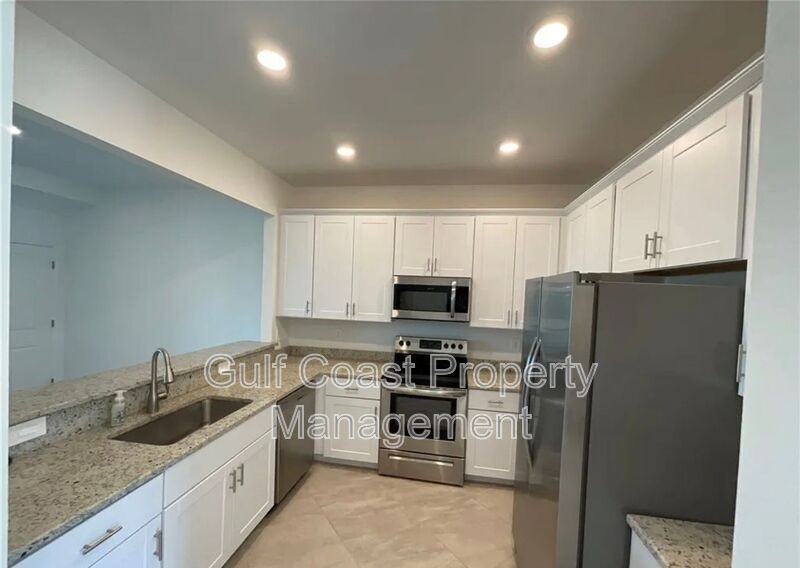 14212 Pine Lodge Ln - Photo 6 of 31